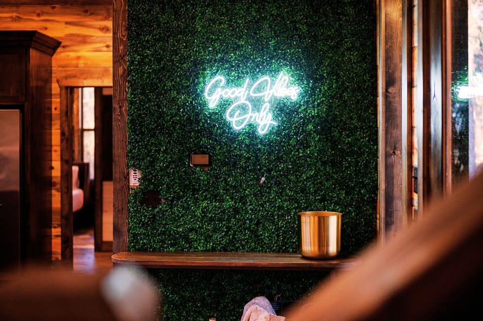 "Good Vibes Only" IG-worthy wall for your photo ops :-)