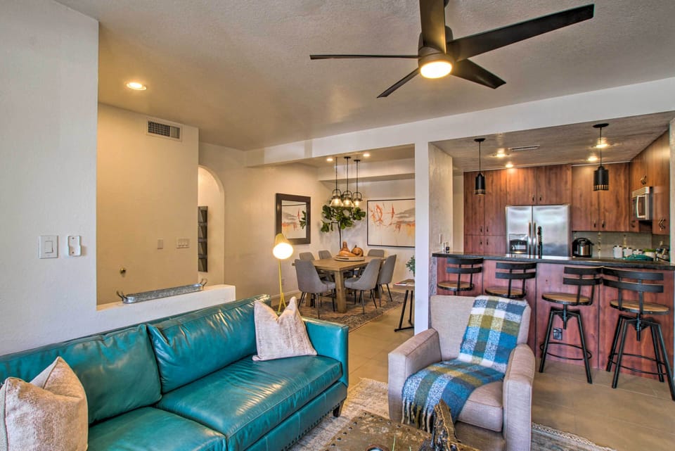 Living Room | Open Floor Plan