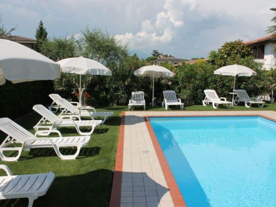 Holiday Home Swimming Pool