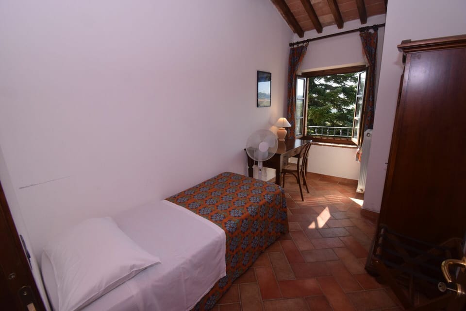 rocche-di-valiano-chianti-castelnuovo-berardenga-verbena-bedroom