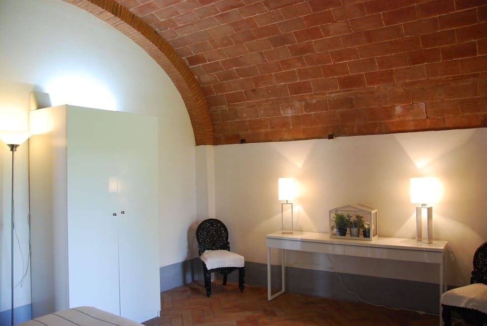 agriturismo-cabbiavoli-chianti-multiproperty-casa-marcello-bedroom