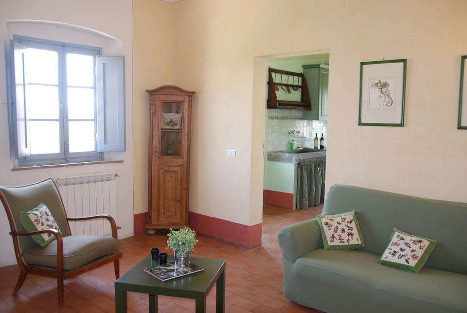 agriturismo-cabbiavoli-chianti-multiproperty-casa-marcello-pesco-living-room