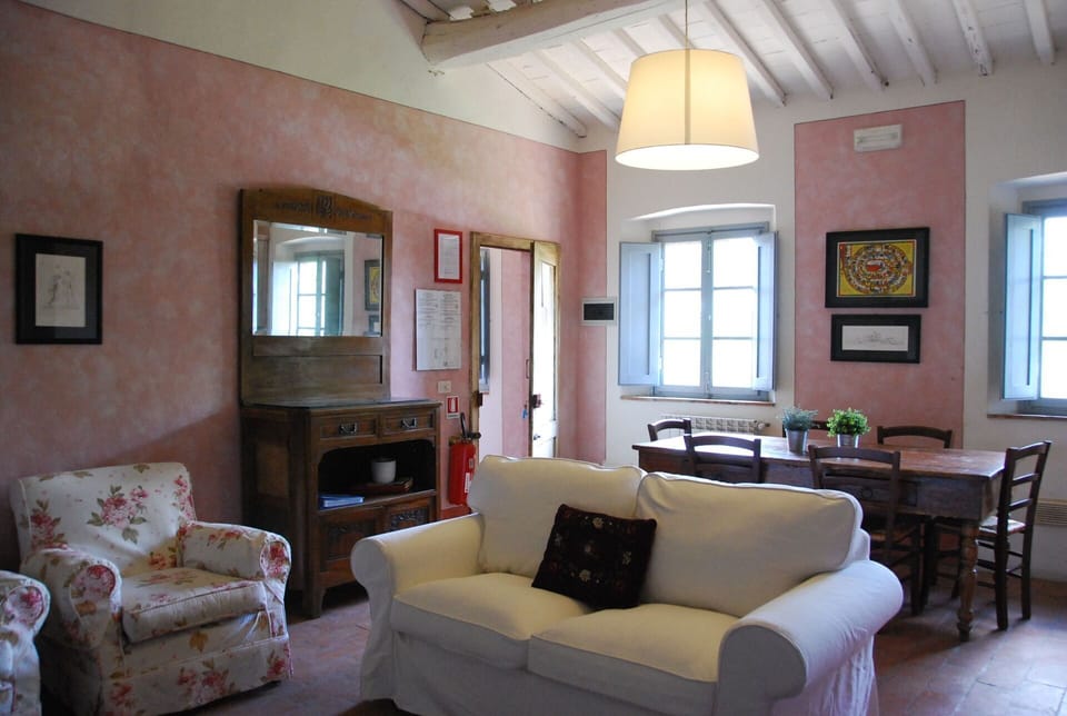 agriturismo-cabbiavoli-chianti-multiproperty-casa-marcello-ciliegio-living-room