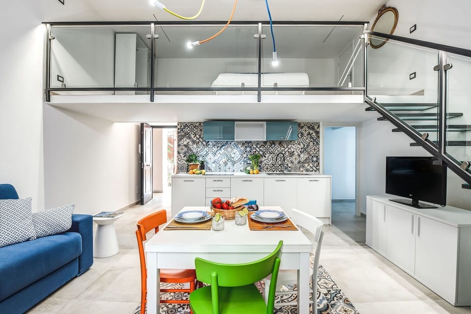 loft-in-sorrento-apartment-living-room