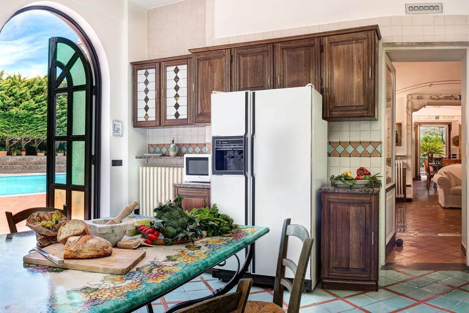 palazzo-villa-dei-nobili-santa-agata-sui-due-golfi-villa-kitchen