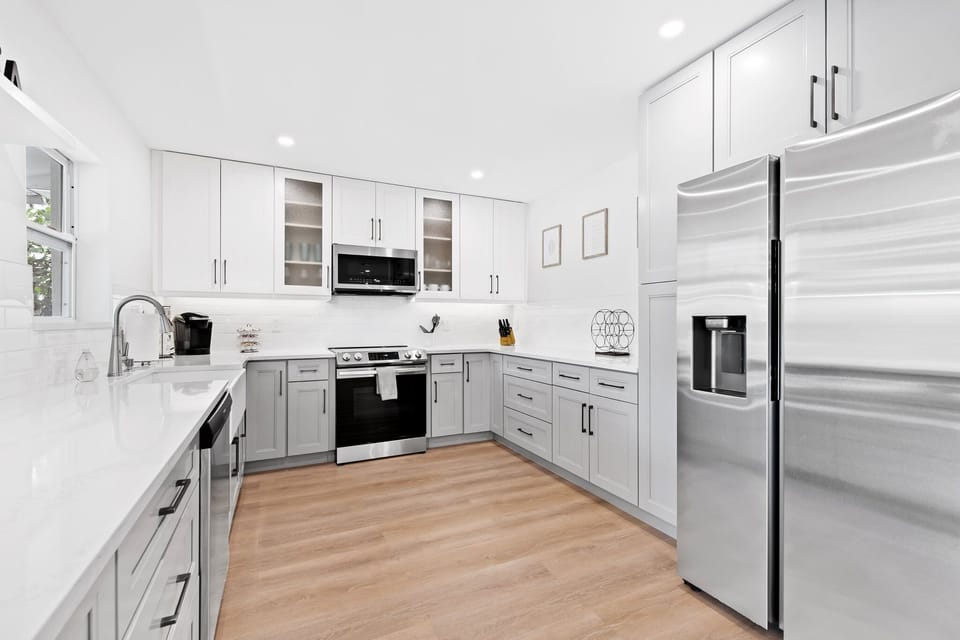 Fully renovated kitchen with all new appliances 