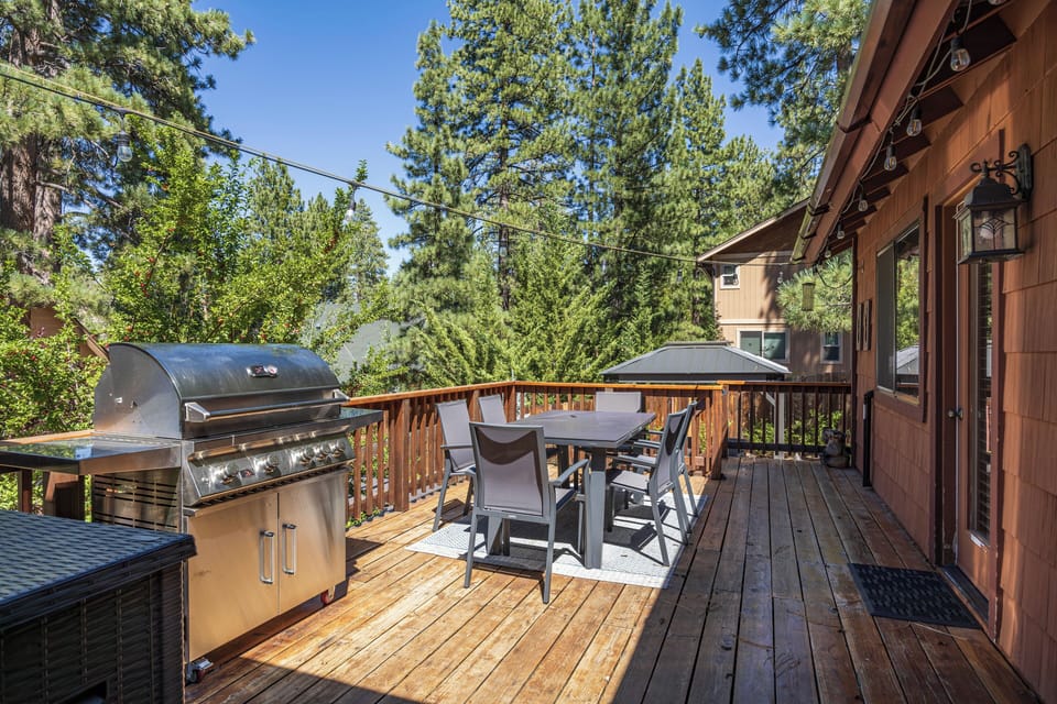 Upper Deck Dining Area