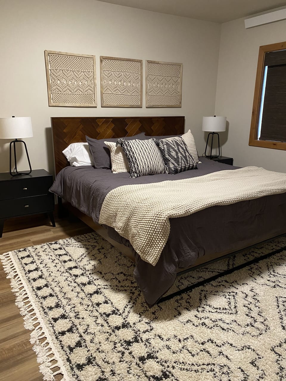 Master bedroom with king size bed and Casper mattress