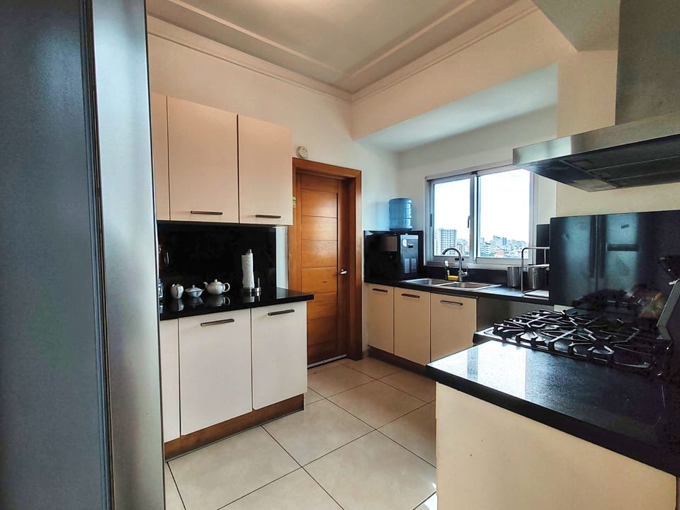 Fully equipped kitchen.