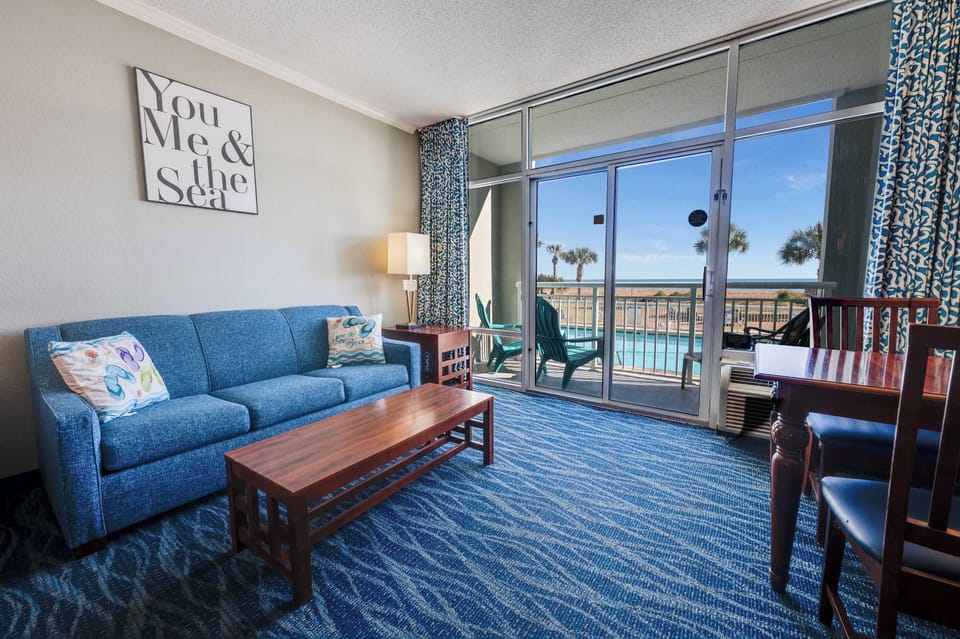 Stunning Bedroom Beautifully Decorated with Amazing Views 💫✨
