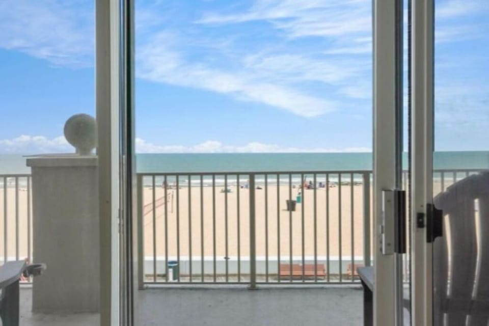balcony (2)