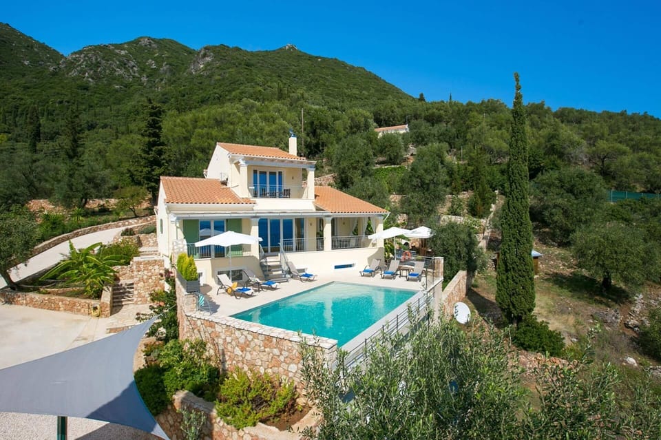 Villa Alonaki image