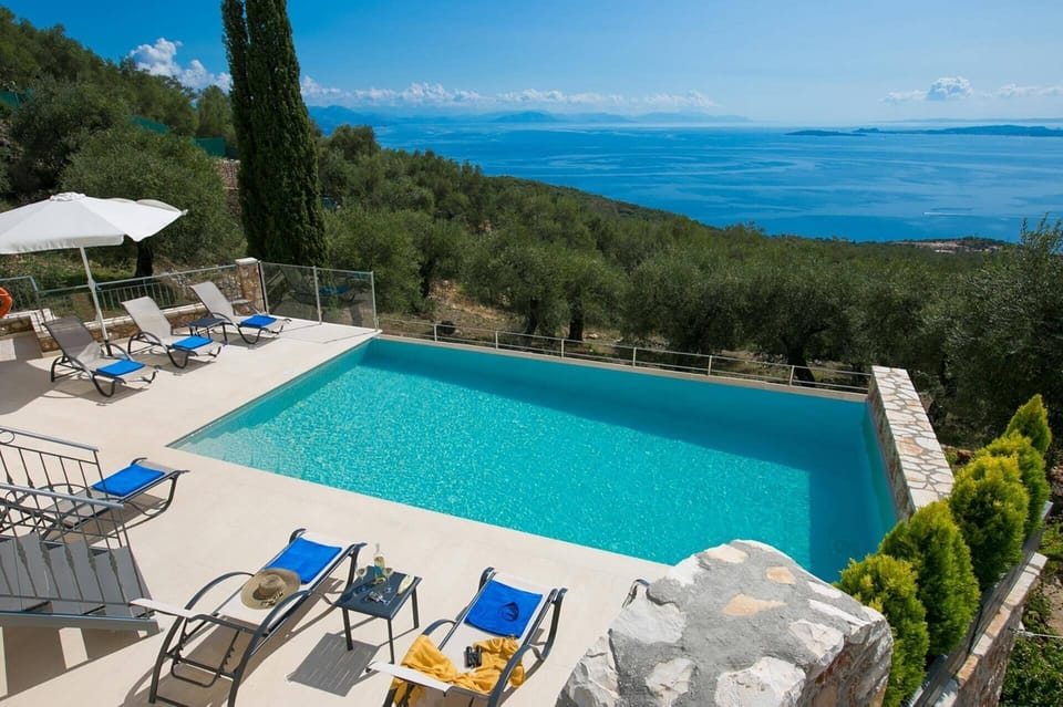 Villa Alonaki image