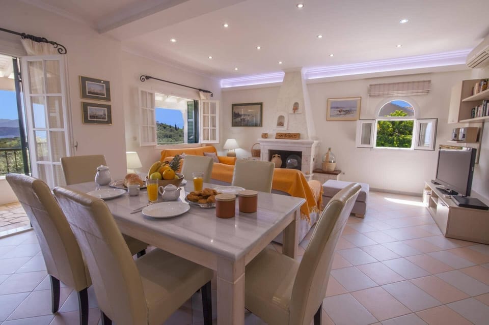 Villa Ftelias image
