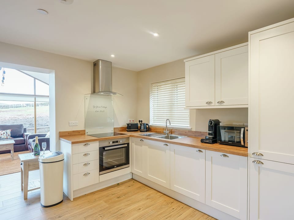Open plan living space | Tyr Ywen Cottage, Llantilio Pertholey
