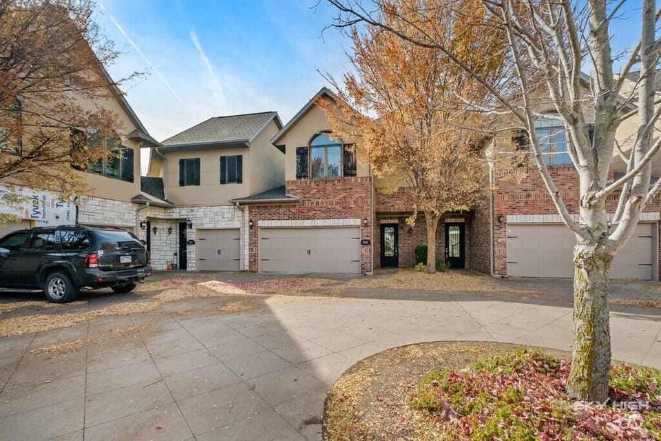 Front driveway 