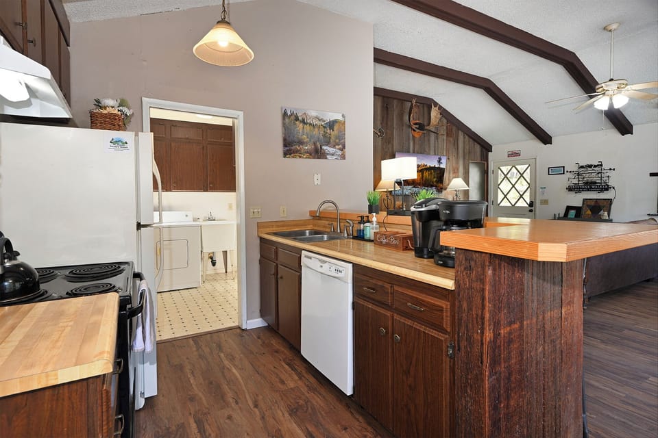 Full Kitchen