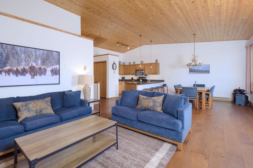Kick back and relax | Main Level