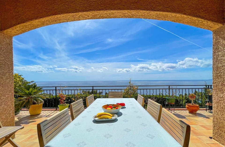 large terrace on the first level with sea view