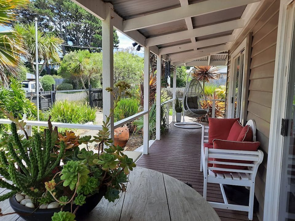 Side verandah