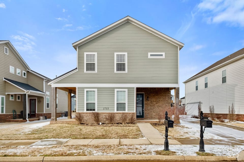 The Broadway by Native Host (16)