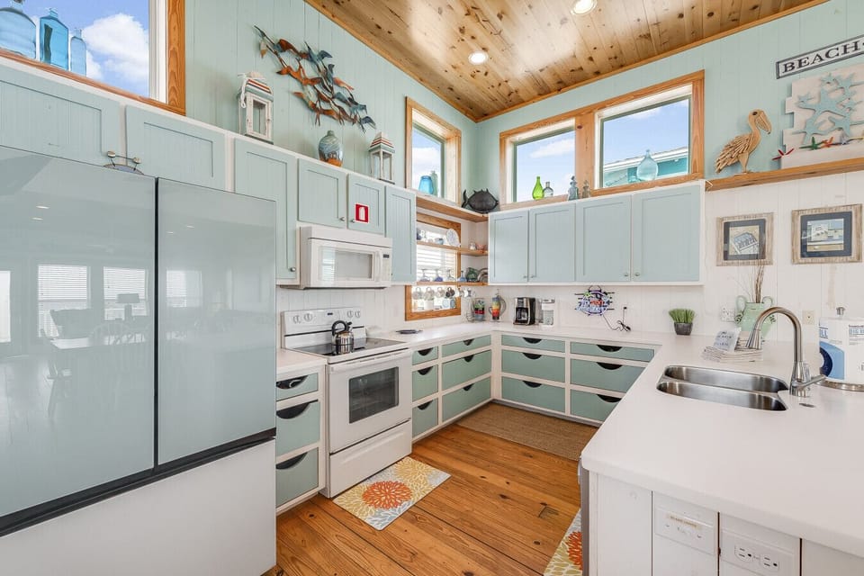 Fully equipped kitchen ready for home-cooked meals and snacks.