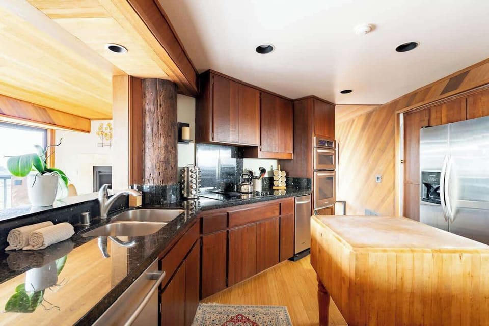 Cook up all your favorites with high-end, stainless steel appliances