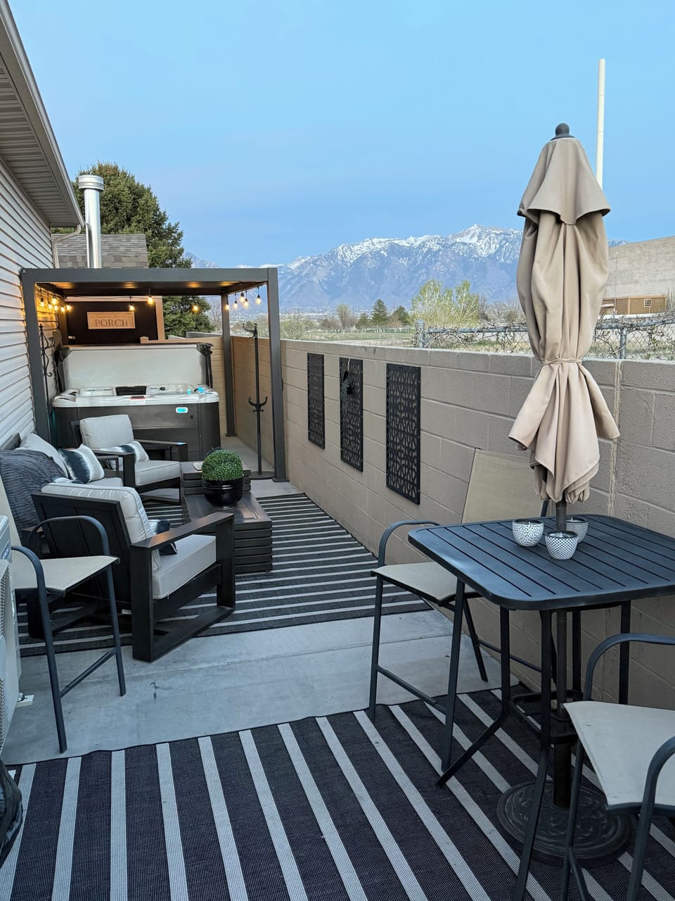 Outdoor dining