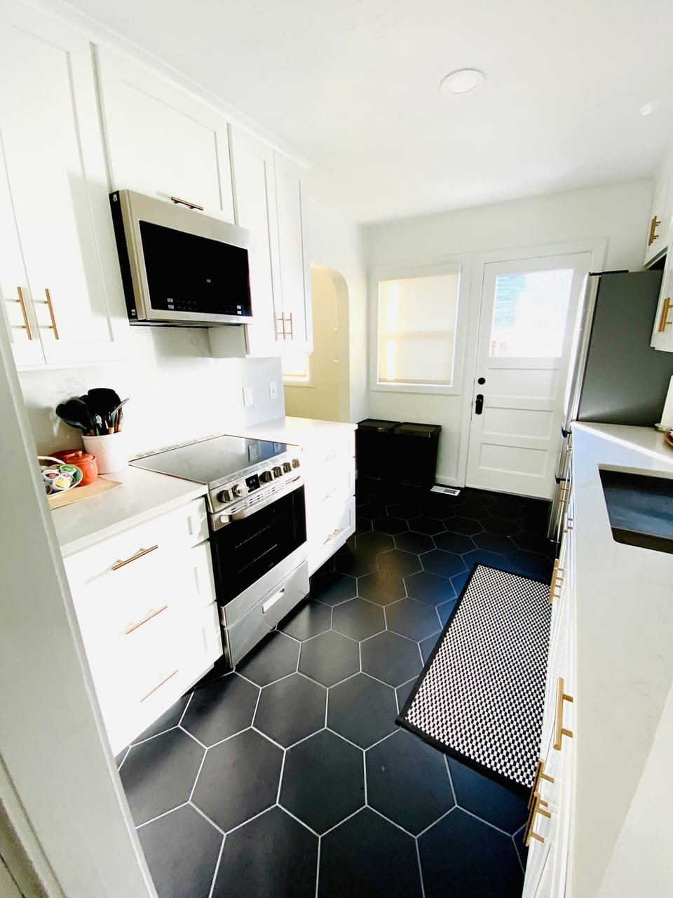 Newly remodeled modern kitchen with all new appliances installed Fall 2021.