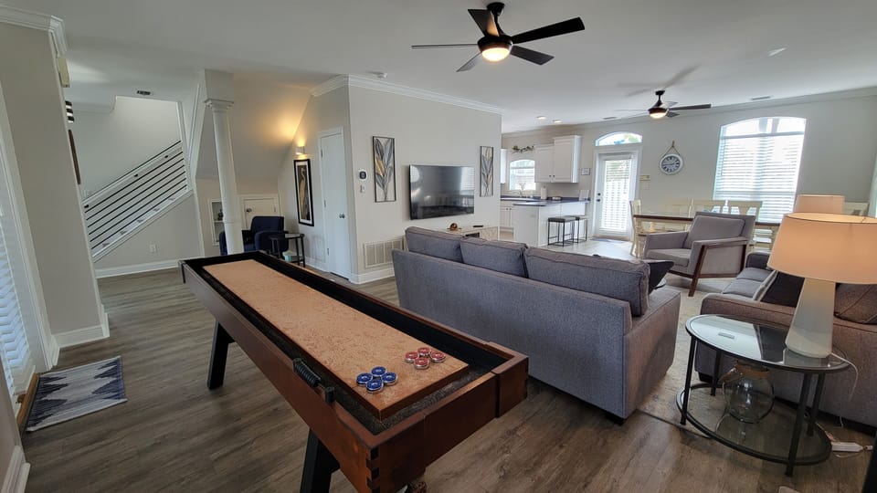 Our guests enjoy our open floorplan, perfect for spreading out and socializing
