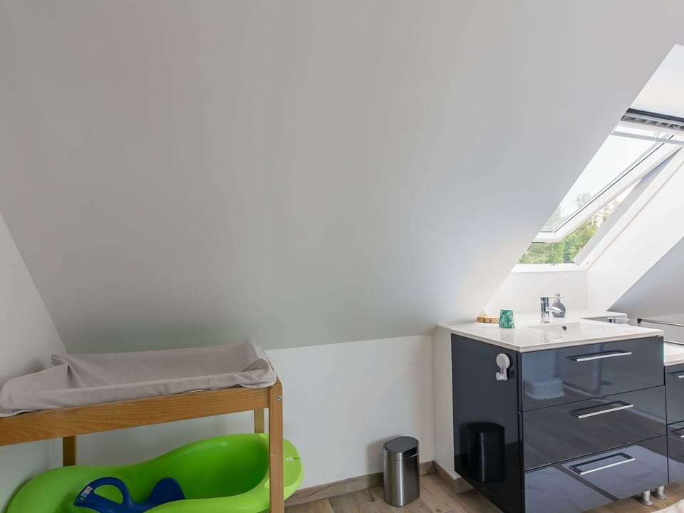 Furniture, Building, Cabinetry, Drawer, Interior Design, Floor, Wood, Comfort, Wall, Flooring