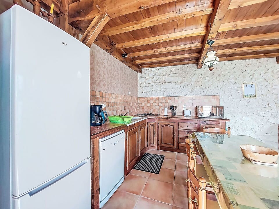 Flooring, Wood, Floor, Interior Design, Ceiling, Furniture, Countertop, Kitchen, Room, Plumbing Fixture