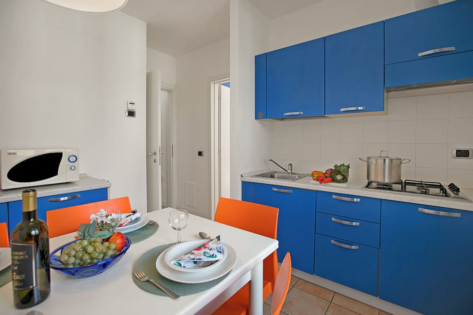 Kitchen and dining area