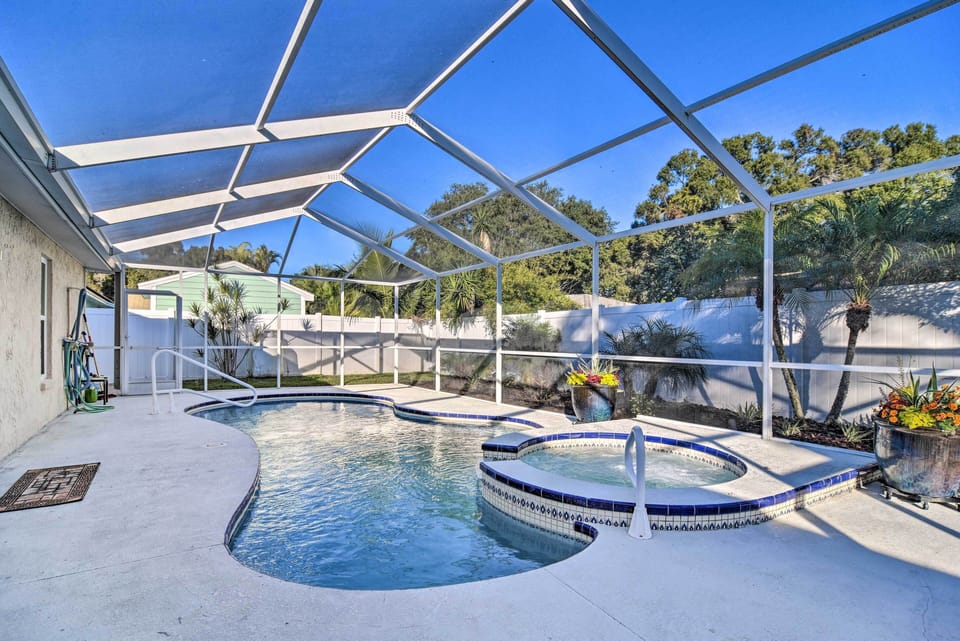 Seminole Vacation Rental | 3BR | 2BA | Step-Free Entry
