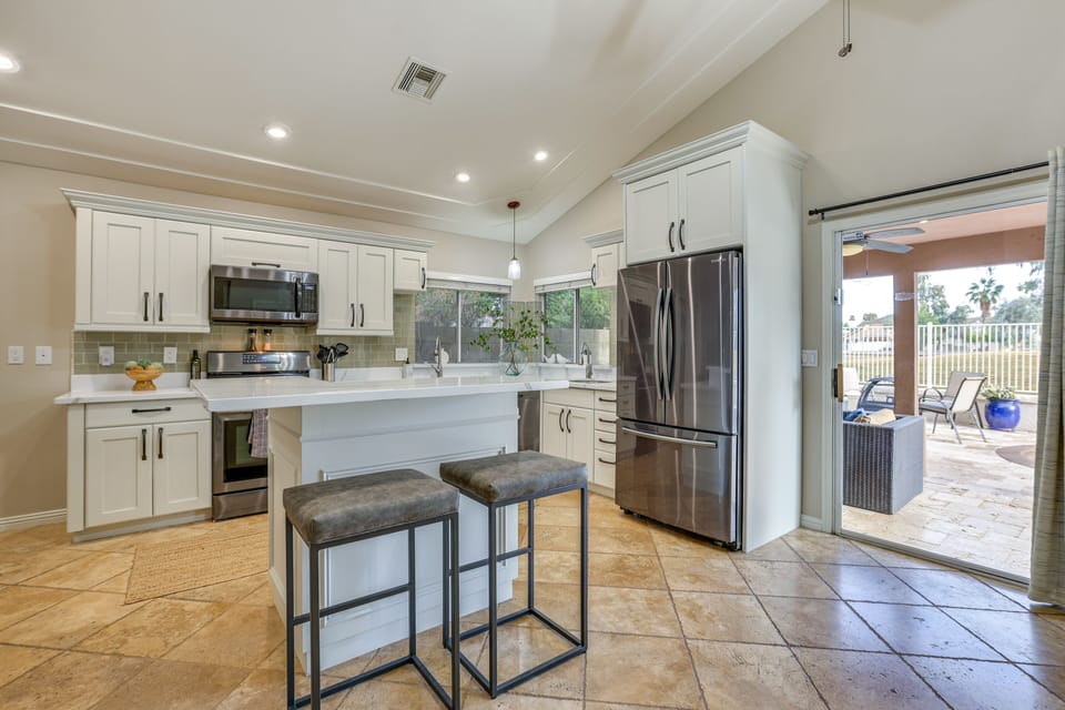 Kitchen | Dishware/Flatware