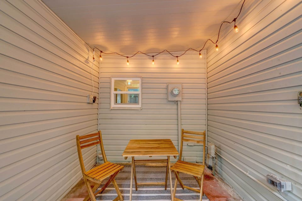 Outdoor Seating Area