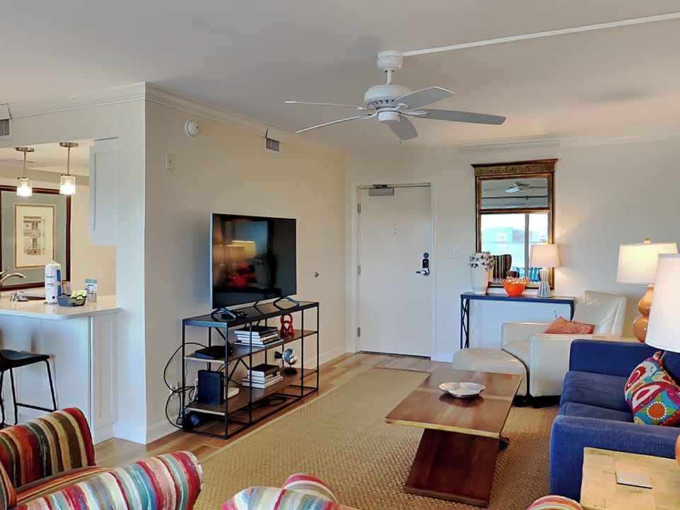 Living Room - Smart TV