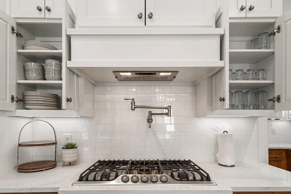 Fully Stocked Kitchen