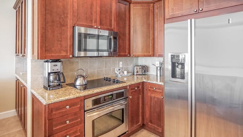 Beach Club 1604 - Kitchen