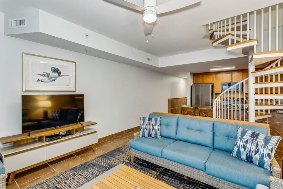 Beach Club 302A - living room