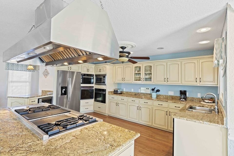 Sea Breeze - Kitchen