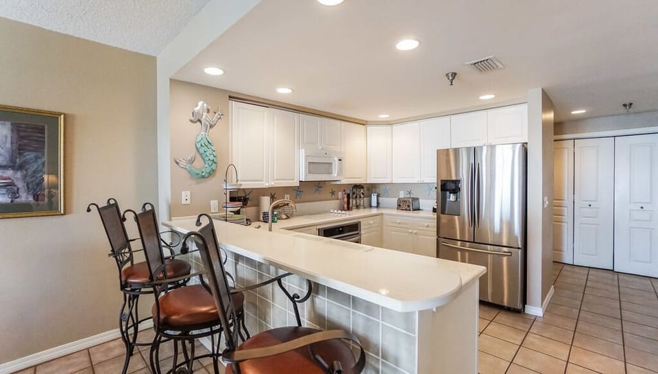 Emerald Isle 104 - Kitchen