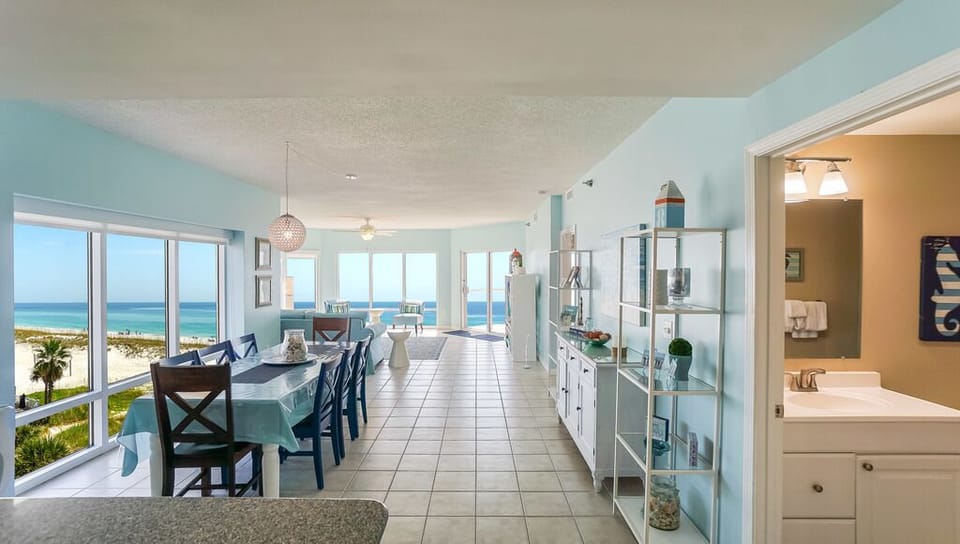 Emerald Isle 301 - Overview
