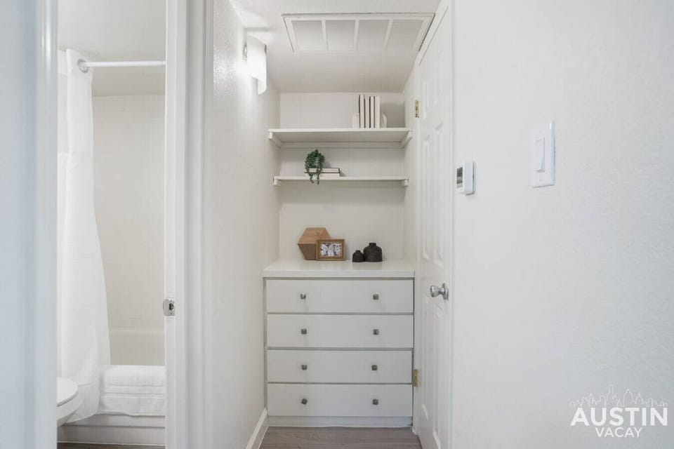 Built ins for all your things