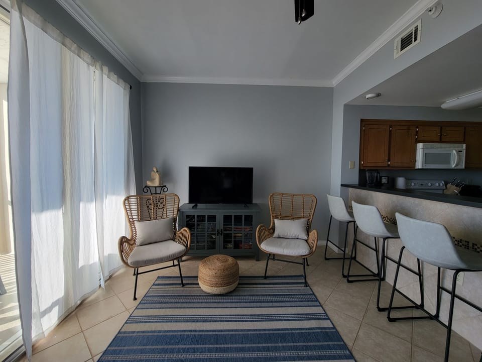Sitting Area - living room TV