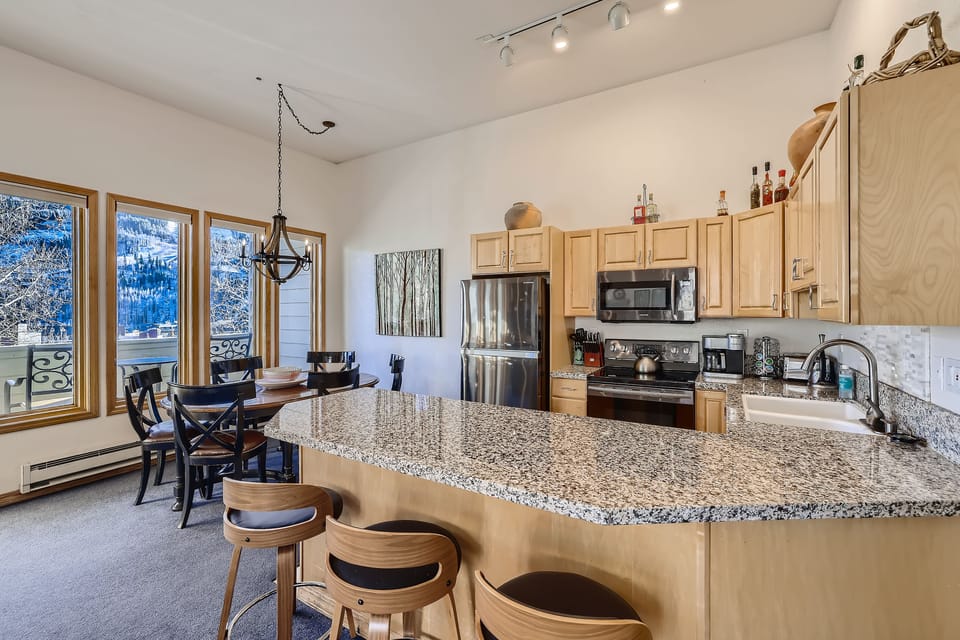 Full Kitchen