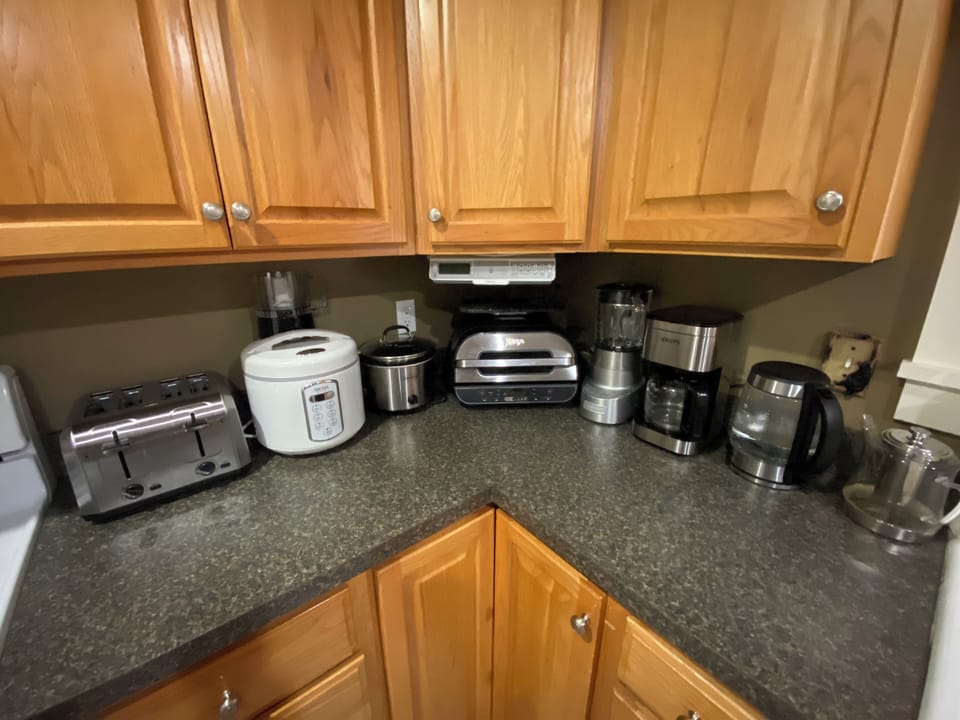 Kitchen appliances