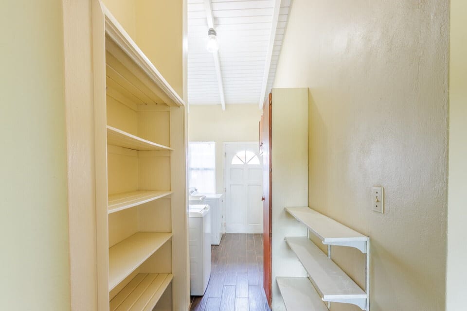 Utility with Washer and Dryer