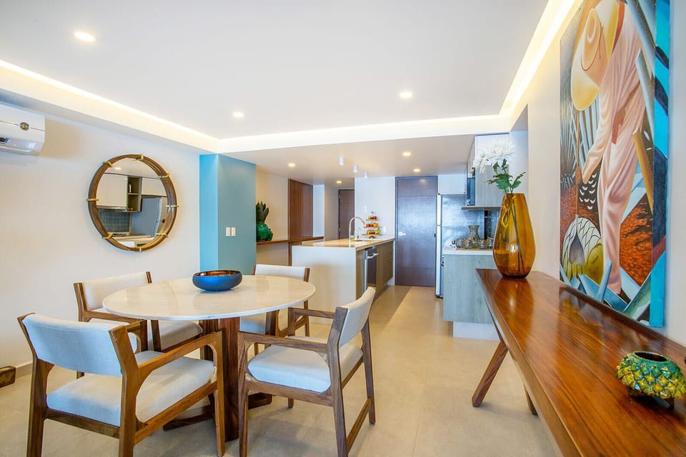 Bright space in the kitchen and dining room