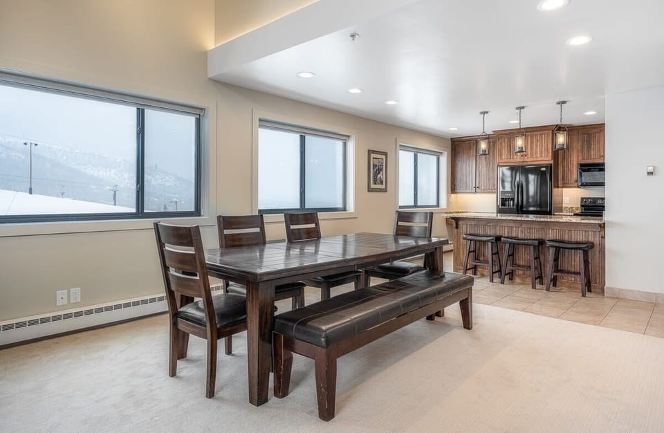 Dining area with plenty of seating for your group